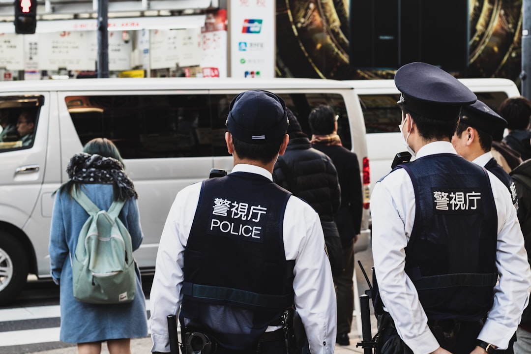 車上荒らし被害に遭った時の警察への届け出